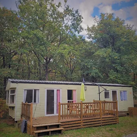 Bois De St Hilaire キャンプ場 Chalandray