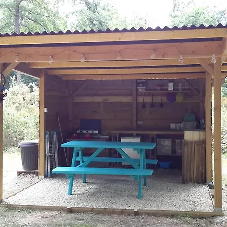 Bois De St Hilaire Parque de Campismo *