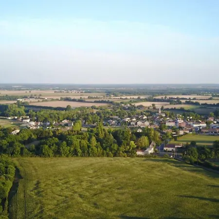 Bois De St Hilaire * Chalandray